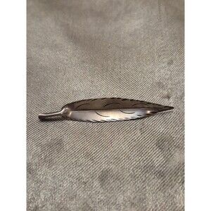 VTG Signed Stuart Nye Modernist Sterling 925 2.5” Etched Feather Leaf Quill